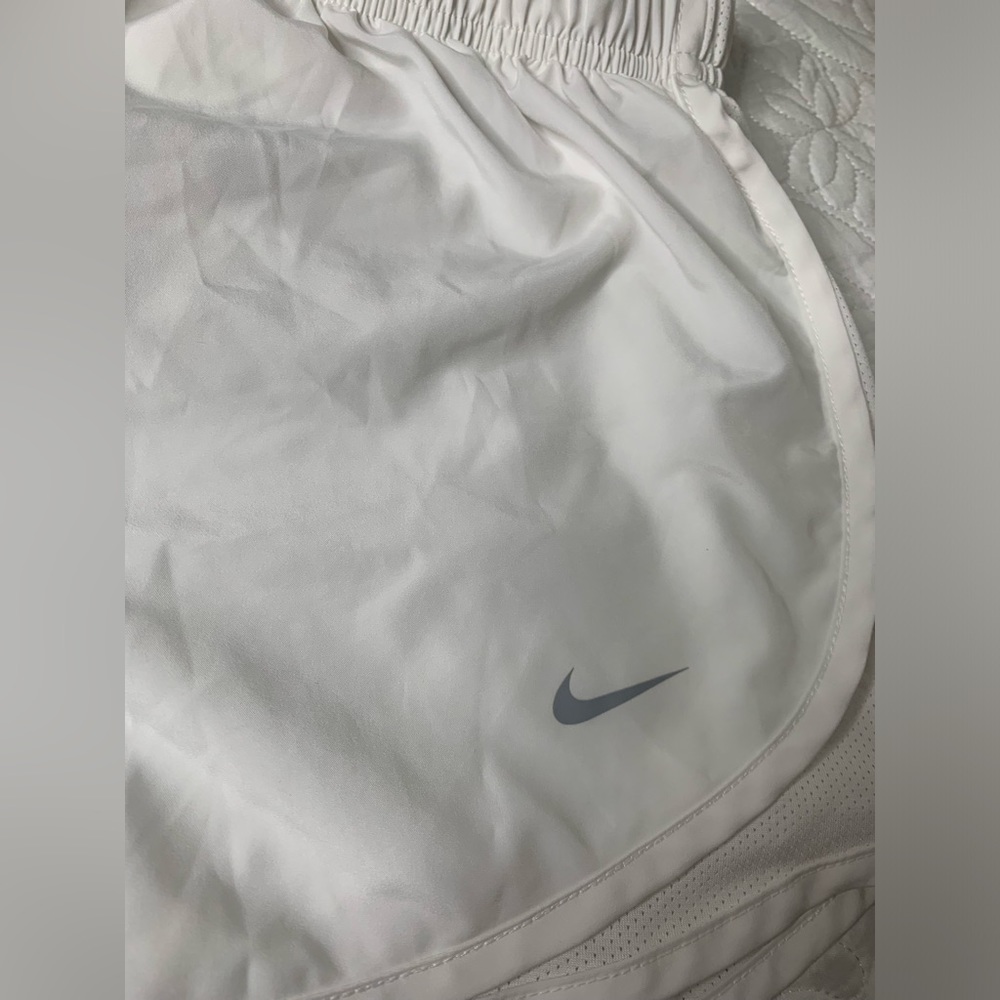 Nike - Short Nike Dri-fit Tempo Track 3.5 para muje